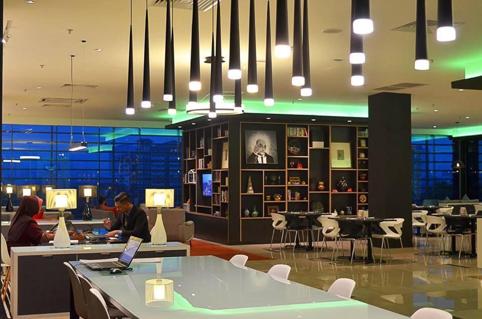 The Regency Scholar'S Hotel Kuala Lumpur Bagian luar foto